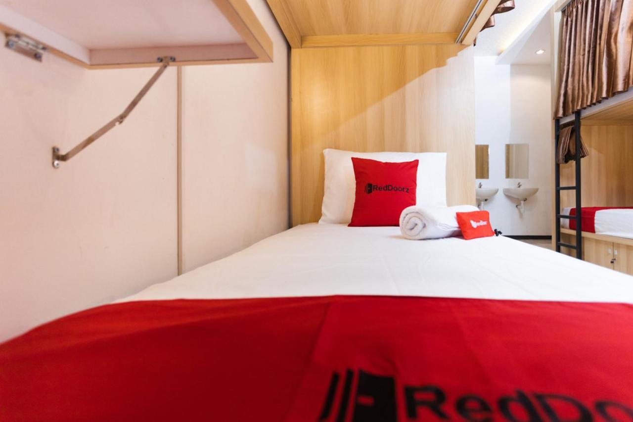 Reddoorz Hostel @ Malang City Center 2 Exterior foto